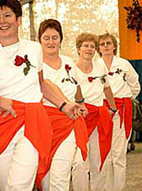 a020ht_GermanLitrugicalDancers .jpg - 42345 Bytes